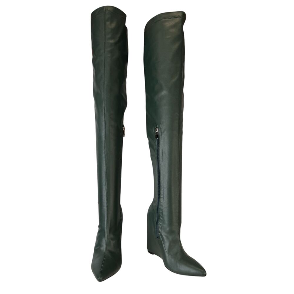 Elegant Green Heeled Boots